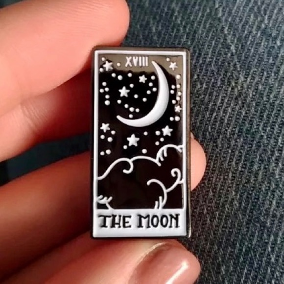 The Moon Tarot Card Silver Enamel Pin - Picture 2 of 2